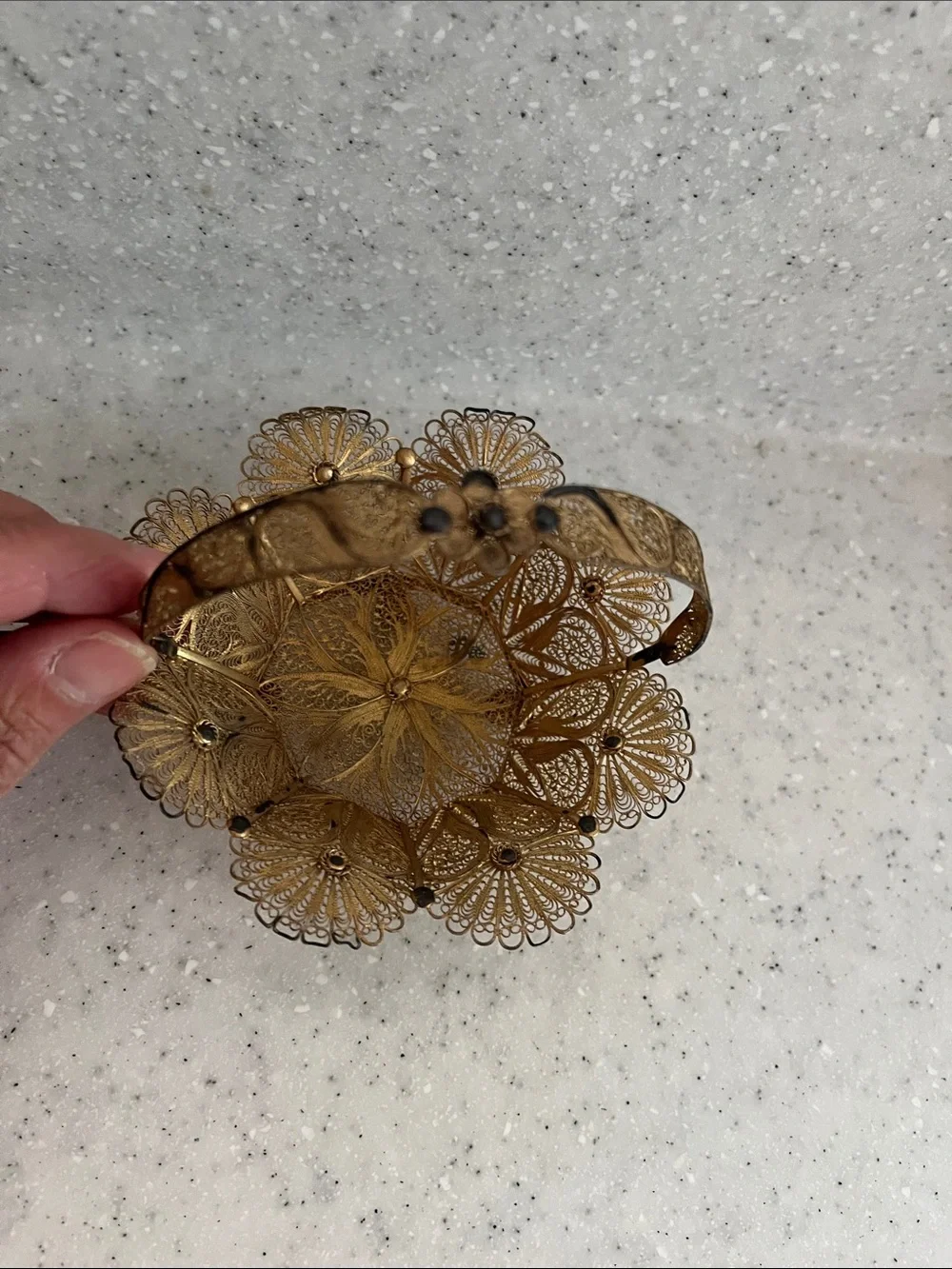 Vtg Mini Gold Tone Metal Filigree Footed Basket W/Handle Hearts Flowers **READ**